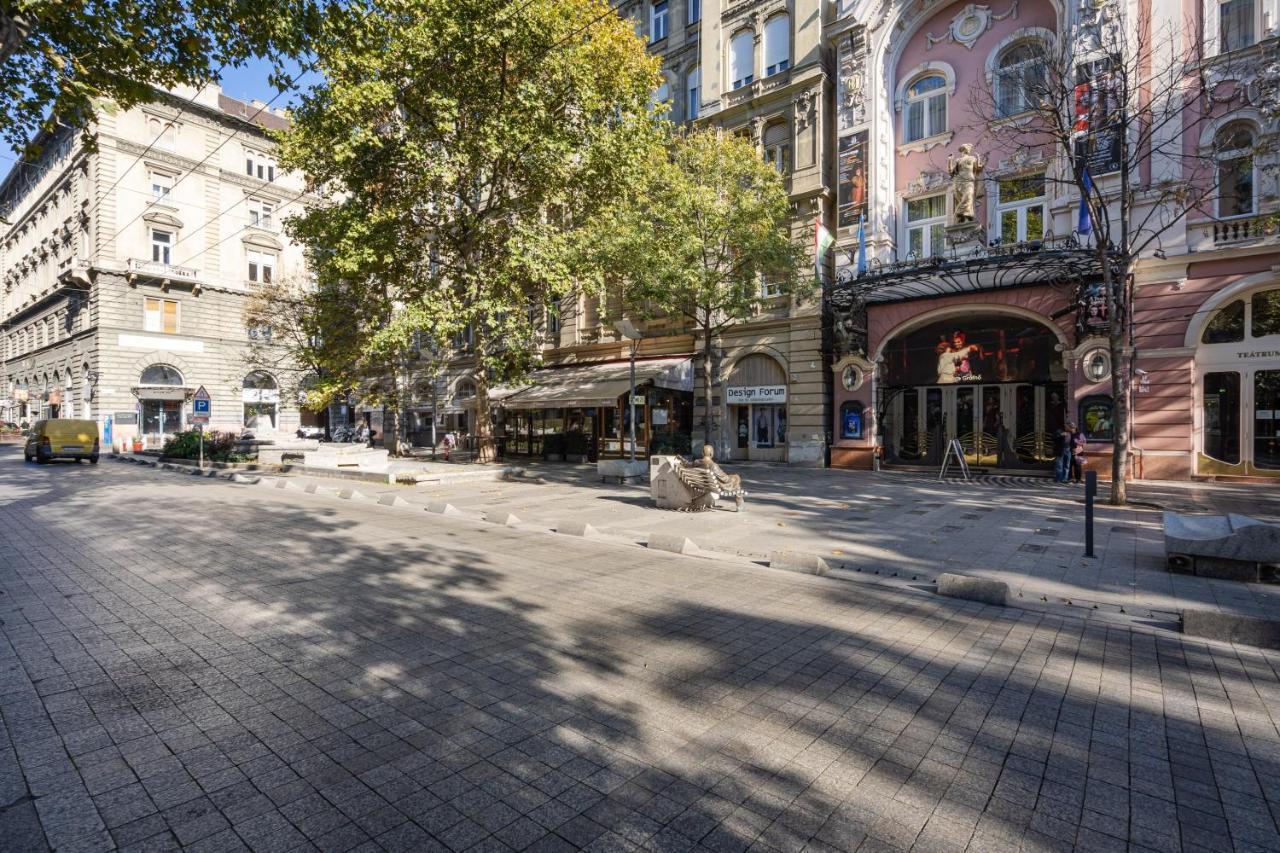 Premium Art Deco Apartment At Broadway // 4Bdr & 3Br Budapest Bagian luar foto